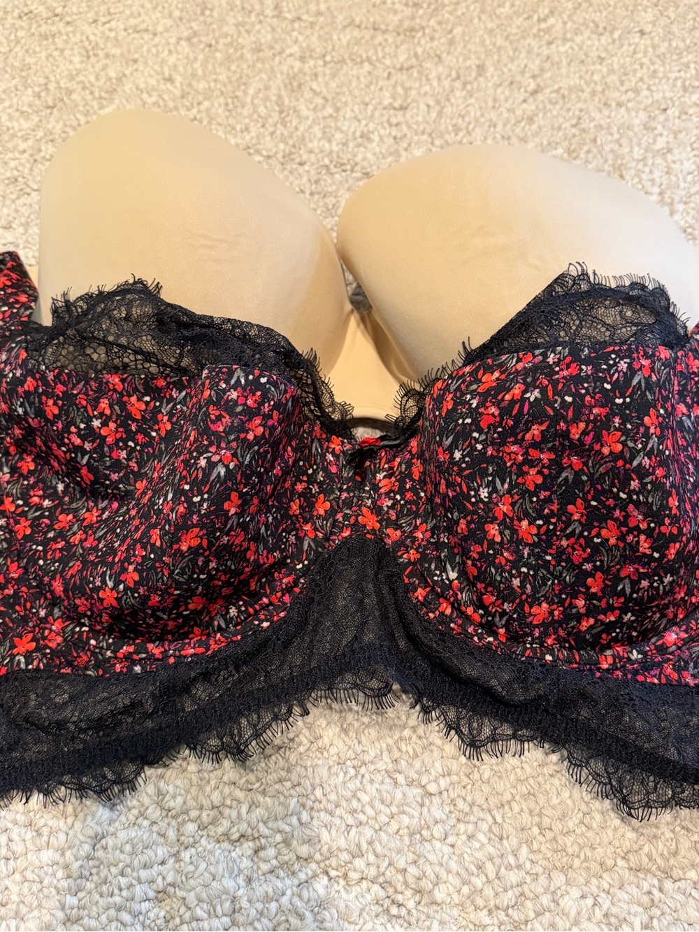 Cacique lot 2 bras 42DD black red floral lace beige strapless